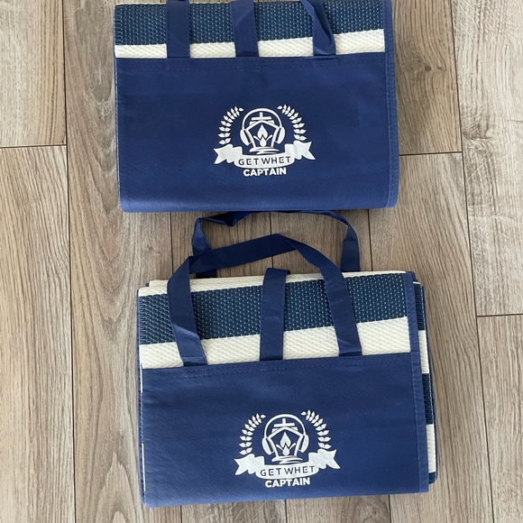 Beach Mat - Picture 3 of 6